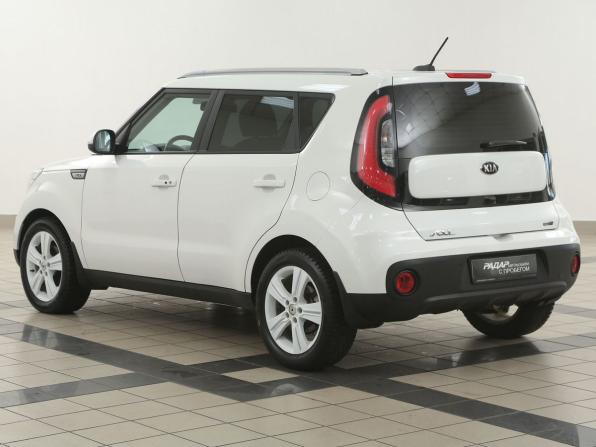 Kia Soul II Рестайлинг с пробегом 2018 года, цена 1 394 000 рублей, 131236 км, хэтчбек, Автокод Объявления