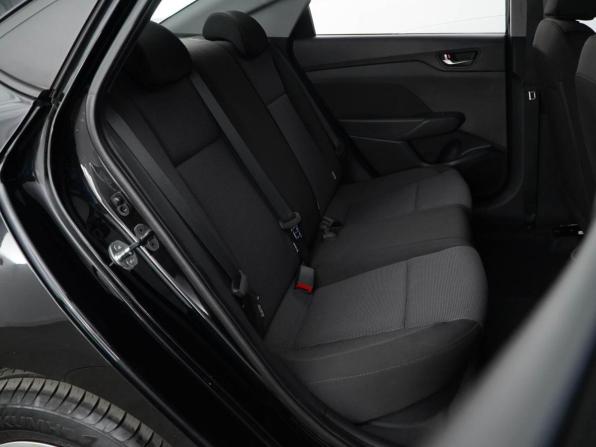 Hyundai Solaris II с пробегом 2019 года, цена 1 600 444 рубля, 17295 км, седан, Автокод Объявления