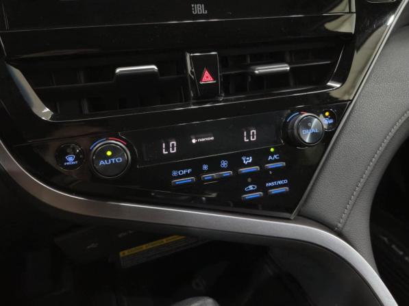 Toyota Camry VIII (XV70) Рестайлинг с пробегом 2021 года, цена 3 220 000 рублей, 51409 км, седан, Автокод Объявления