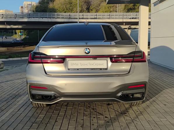 BMW 7 серии VI (G11/G12) Рестайлинг с пробегом 2019 года, цена 5 300 000 рублей, 192000 км, седан, Автокод Объявления