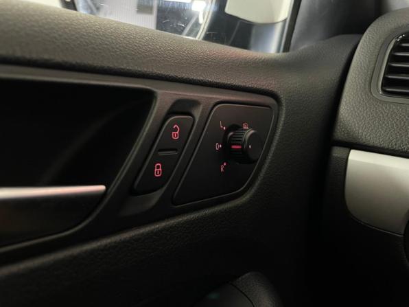 Volkswagen Jetta VI с пробегом 2011 года, цена 867 000 рублей, 212870 км, седан, Автокод Объявления