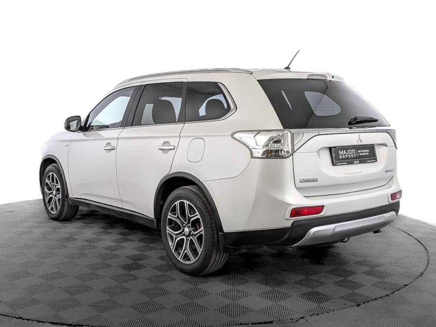 Mitsubishi Outlander III Рестайлинг Москва  - изображение 7