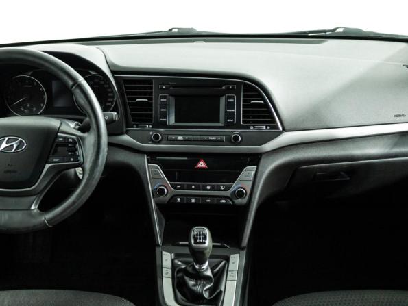 Hyundai Elantra VI (AD) с пробегом 2018 года, цена 999 585 рублей, 151000 км, седан, Автокод Объявления