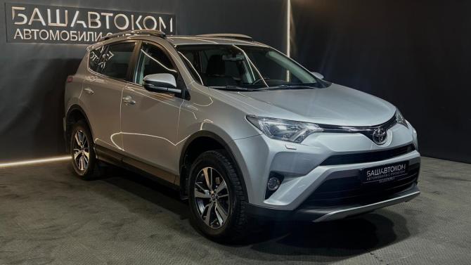 Toyota RAV4 IV (XA40) Рестайлинг с пробегом 2017 года, цена 2 165 000 рублей, 166418 км, внедорожник, Автокод Объявления