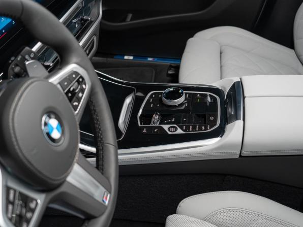 Новый BMW X7 I (G07) Рестайлинг 2026 года, цена 18 990 000 рублей, внедорожник, Автокод Объявления