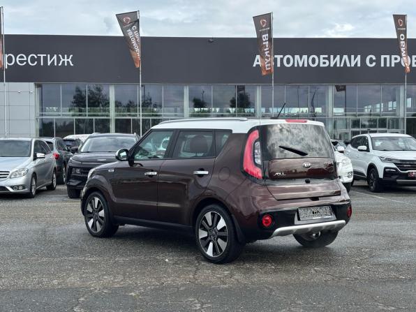 Kia Soul II Рестайлинг с пробегом 2018 года, цена 1 700 000 рублей, 98000 км, хэтчбек, Автокод Объявления