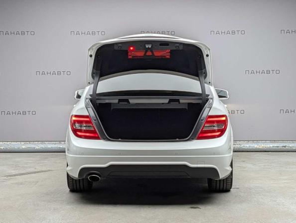 Mercedes-Benz C-Класс III (W204) Рестайлинг с пробегом 2012 года, цена 1 585 000 рублей, 154646 км, седан, Автокод Объявления
