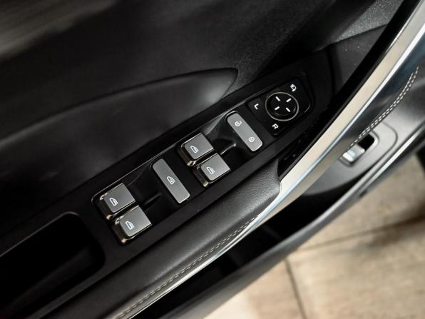 Geely Atlas Pro с пробегом 2023 года, цена 2 050 000 рублей, 72821 км, внедорожник, Автокод Объявления