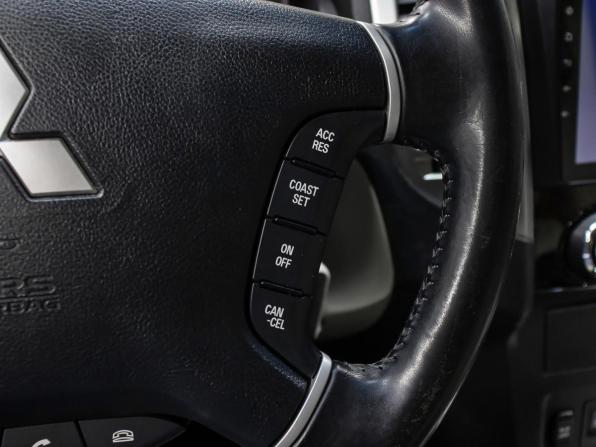 Mitsubishi Pajero IV Рестайлинг 2 с пробегом 2019 года, цена 3 798 000 рублей, 42300 км, внедорожник, Автокод Объявления