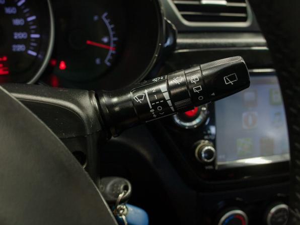 Kia Rio III Рестайлинг с пробегом 2015 года, цена 1 090 000 рублей, 157606 км, хэтчбек, Автокод Объявления