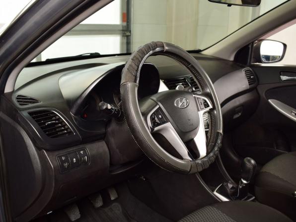 Hyundai Solaris I с пробегом 2011 года, цена 680 995 рублей, 171650 км, хэтчбек, Автокод Объявления