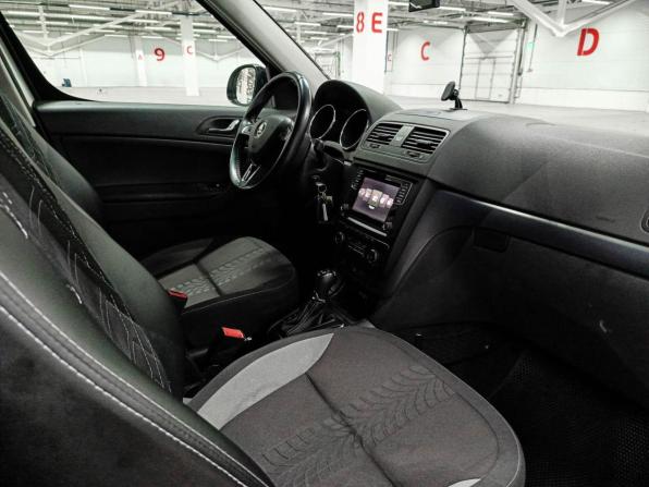 Skoda Yeti I Рестайлинг с пробегом 2015 года, цена 1 459 000 рублей, 144420 км, внедорожник, Автокод Объявления
