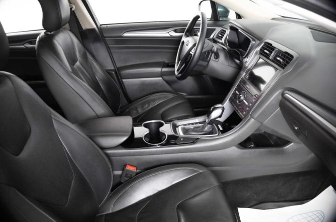 Ford Mondeo V с пробегом 2016 года, цена 1 649 000 рублей, 195236 км, седан, Автокод Объявления