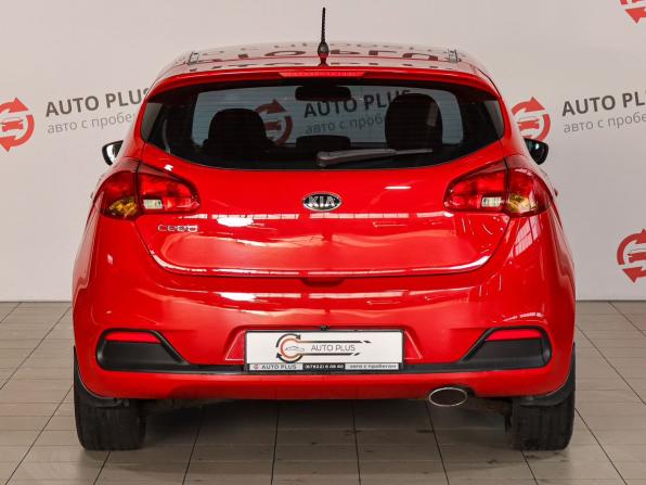 Kia Ceed II с пробегом 2015 года, цена 1 430 000 рублей, 169263 км, хэтчбек, Автокод Объявления