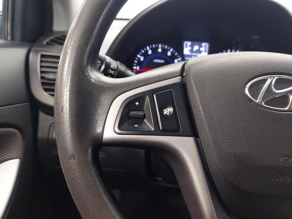 Hyundai Solaris I Рестайлинг с пробегом 2014 года, цена 915 000 рублей, 152000 км, хэтчбек, Автокод Объявления