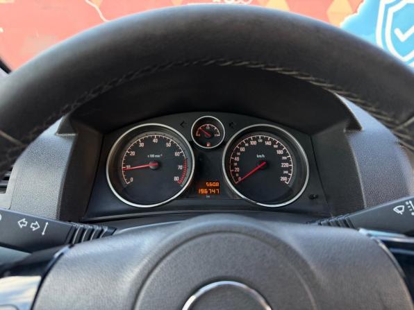 Opel Astra H Рестайлинг с пробегом 2011 года, цена 619 000 рублей, 196699 км, седан, Автокод Объявления