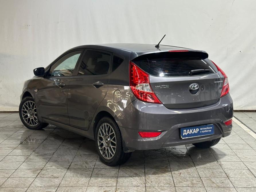 Hyundai Solaris I Санкт-Петербург  - изображение 4