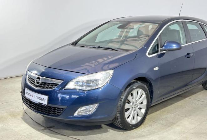 Opel Astra J с пробегом 2011 года, цена 590 000 рублей, 198947 км, хэтчбек, Автокод Объявления