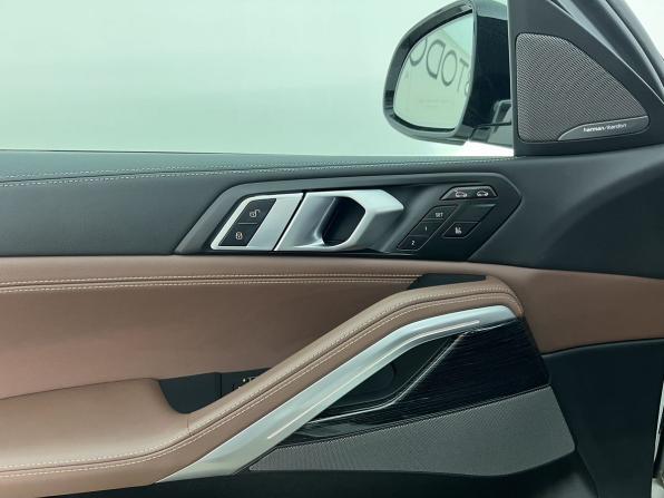 BMW X6 III (G06) Рестайлинг с пробегом 2024 года, цена 12 915 000 рублей, 8332 км, внедорожник, Автокод Объявления