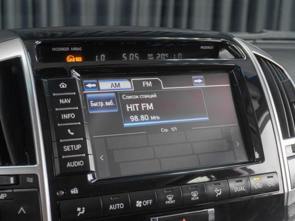 Toyota Land Cruiser 200 Series Рестайлинг 1 с пробегом 2013 года, цена 3 999 000 рублей, 183367 км, внедорожник, Автокод Объявления