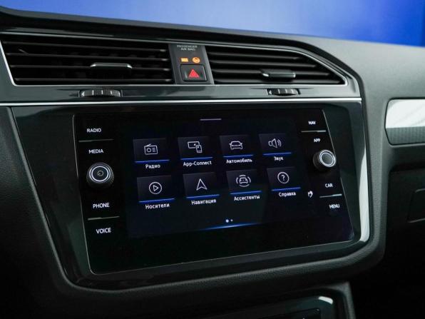 Volkswagen Tiguan II Рестайлинг с пробегом 2021 года, цена 2 550 000 рублей, 235208 км, внедорожник, Автокод Объявления