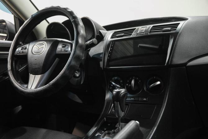 Mazda 3 II (BL) Рестайлинг с пробегом 2012 года, цена 889 000 рублей, 195939 км, хэтчбек, Автокод Объявления