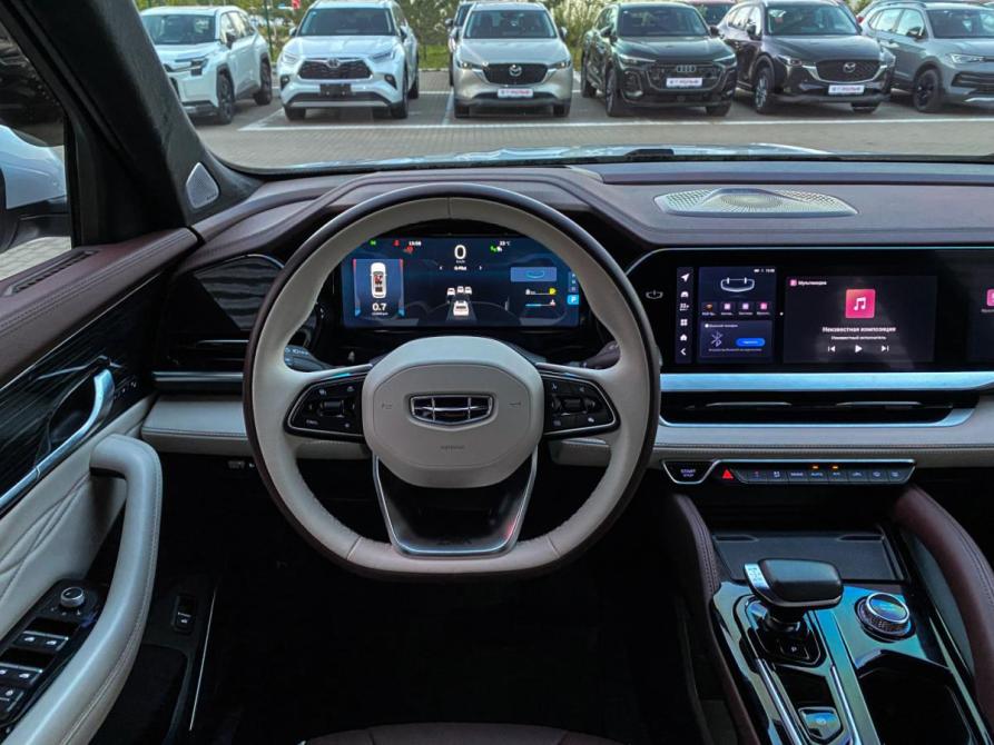 Geely Monjaro I Москва  - изображение 16