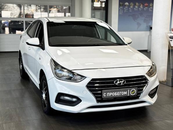 Hyundai Solaris II с пробегом 2017 года, цена 1 079 900 рублей, 170000 км, седан, Автокод Объявления