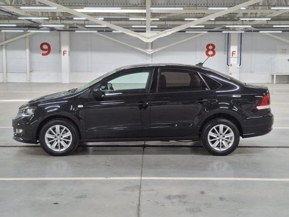 Volkswagen Polo V Рестайлинг с пробегом 2017 года, цена 1 230 000 рублей, 93696 км, седан, Автокод Объявления