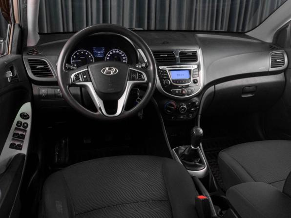 Hyundai Solaris I с пробегом 2011 года, цена 749 000 рублей, 178304 км, седан, Автокод Объявления