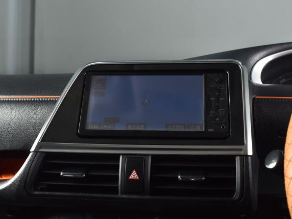 Toyota Sienta II с пробегом 2015 года, цена 1 299 999 рублей, 149583 км, компактвэн, Автокод Объявления