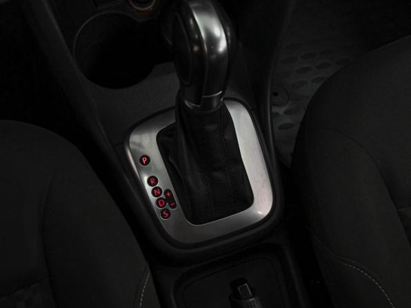 Volkswagen Polo V Рестайлинг с пробегом 2017 года, цена 1 070 000 рублей, 199431 км, седан, Автокод Объявления