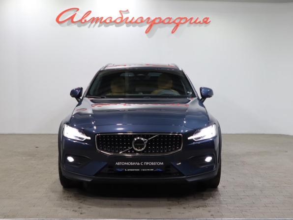 Volvo V60 Cross Country II с пробегом 2024 года, цена 6 350 000 рублей, 26500 км, универсал, Автокод Объявления