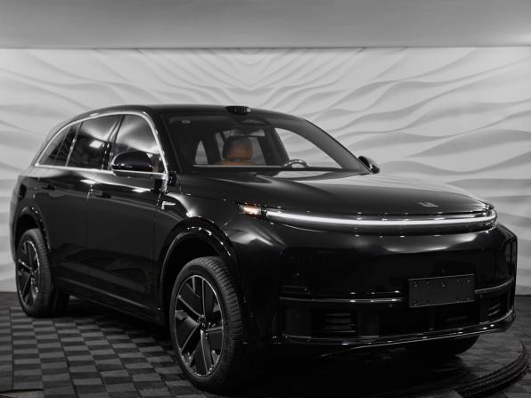 Новый Li Auto (Lixiang) L7 I Рестайлинг 2025 года, цена 10 390 000 рублей, внедорожник, Автокод Объявления