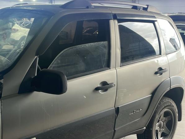 Chevrolet Niva I Рестайлинг с пробегом 2009 года, цена 252 000 рублей, 285992 км, внедорожник, Автокод Объявления