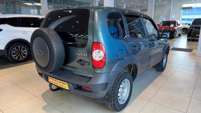 Chevrolet Niva I Рестайлинг с пробегом 2015 года, цена 535 000 рублей, 165825 км, внедорожник, Автокод Объявления