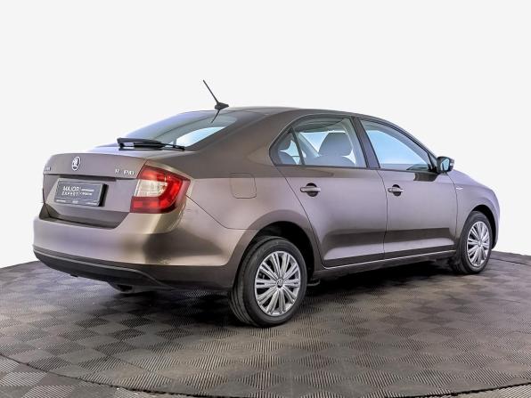 Skoda Rapid I Рестайлинг с пробегом 2019 года, цена 1 360 000 рублей, 109860 км, лифтбек, Автокод Объявления