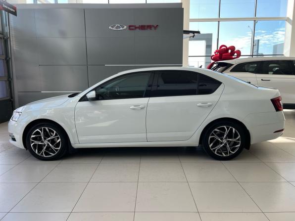 Skoda Octavia III (A7) Рестайлинг с пробегом 2019 года, цена 1 899 000 рублей, 136715 км, лифтбек, Автокод Объявления