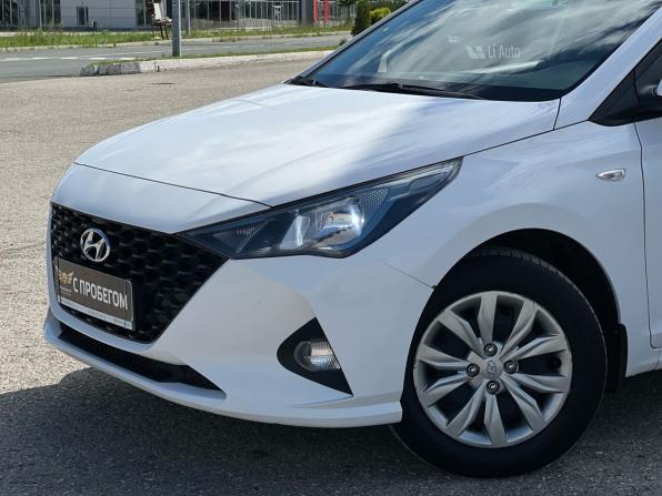 Hyundai Solaris II Рестайлинг с пробегом 2021 года, цена 1 389 000 рублей, 83500 км, седан, Автокод Объявления