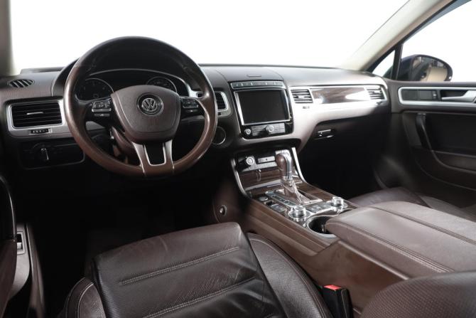 Volkswagen Touareg II Рестайлинг с пробегом 2016 года, цена 3 249 000 рублей, 184000 км, внедорожник, Автокод Объявления
