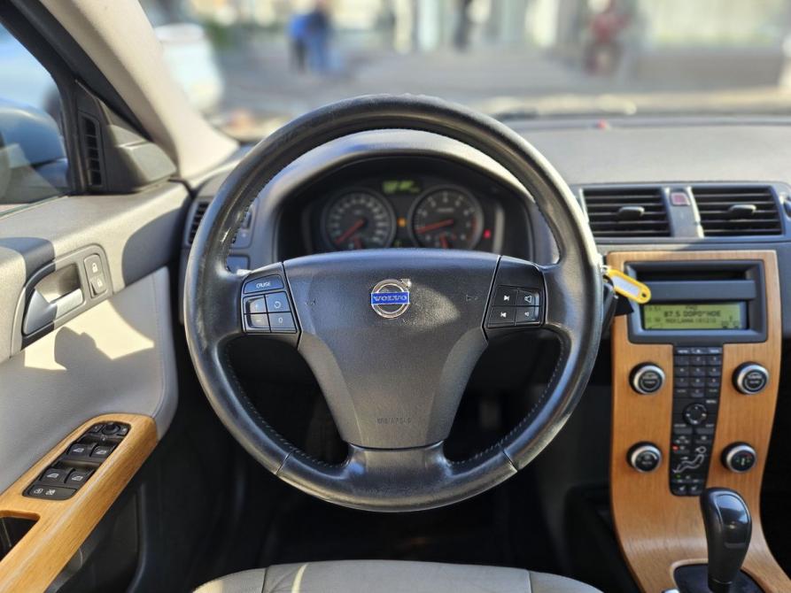 Volvo S40 II Рестайлинг Санкт-Петербург  - изображение 14