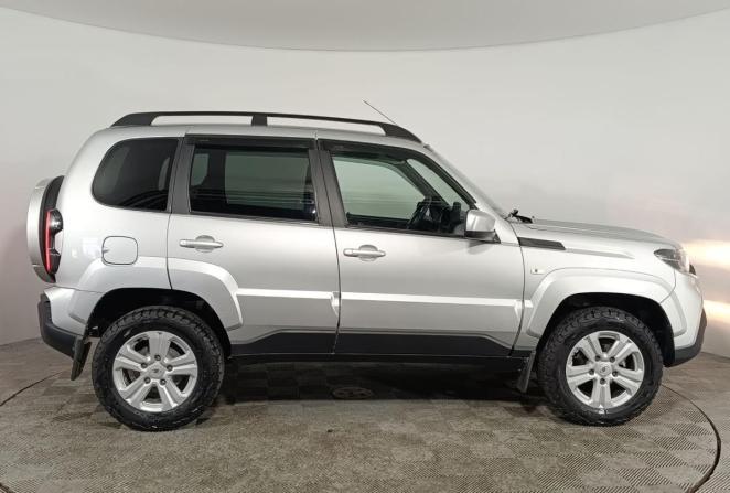 Lada (ВАЗ) Niva Travel I с пробегом 2022 года, цена 960 000 рублей, 39743 км, внедорожник, Автокод Объявления