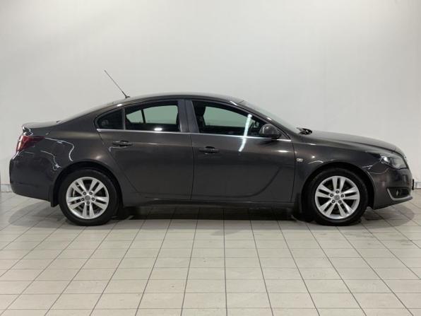 Opel Insignia I Рестайлинг с пробегом 2014 года, цена 953 000 рублей, 260861 км, седан, Автокод Объявления