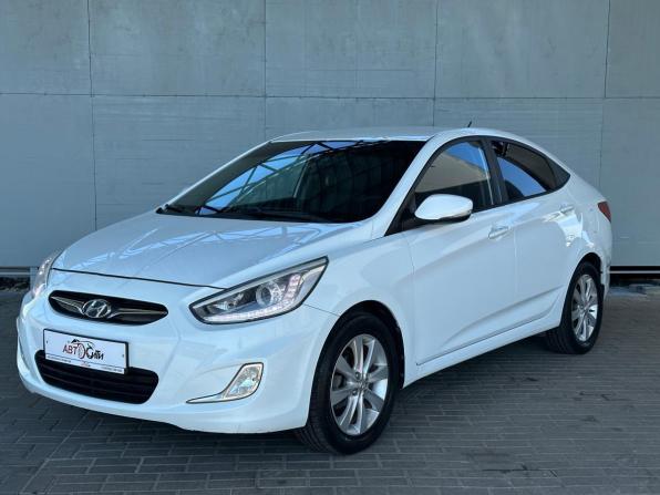 Hyundai Solaris I с пробегом 2013 года, цена 830 000 рублей, 158300 км, седан, Автокод Объявления