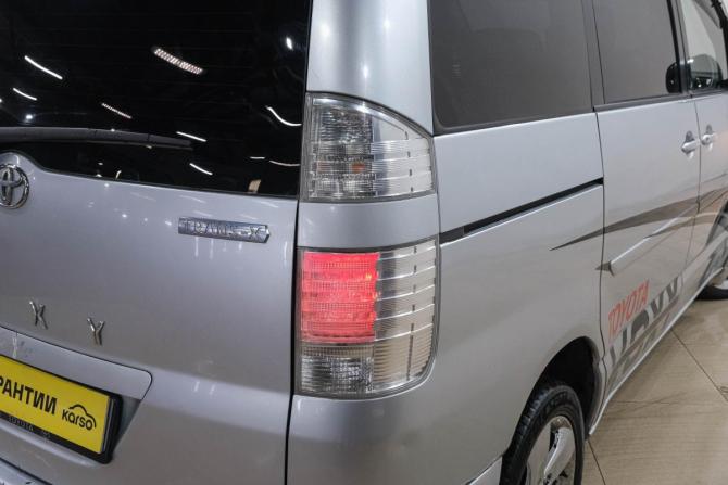 Toyota Voxy I (R60) с пробегом 2006 года, цена 1 149 000 рублей, 282000 км, компактвэн, Автокод Объявления