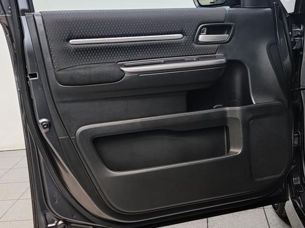 Honda Stepwgn V Рестайлинг с пробегом 2019 года, цена 2 250 000 рублей, 66403 км, минивэн, Автокод Объявления