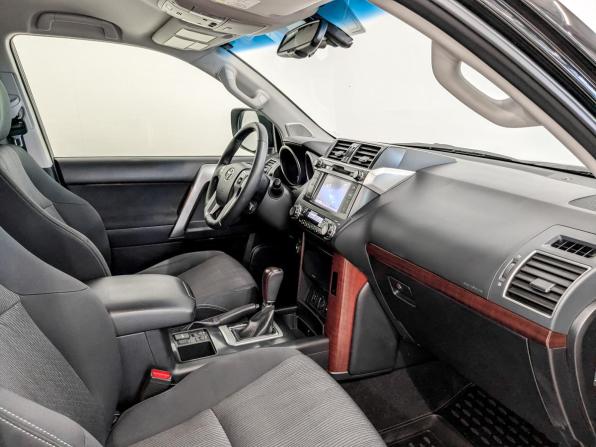 Toyota Land Cruiser Prado 150 Series Рестайлинг 1 с пробегом 2015 года, цена 4 650 000 рублей, 49546 км, внедорожник, Автокод Объявления