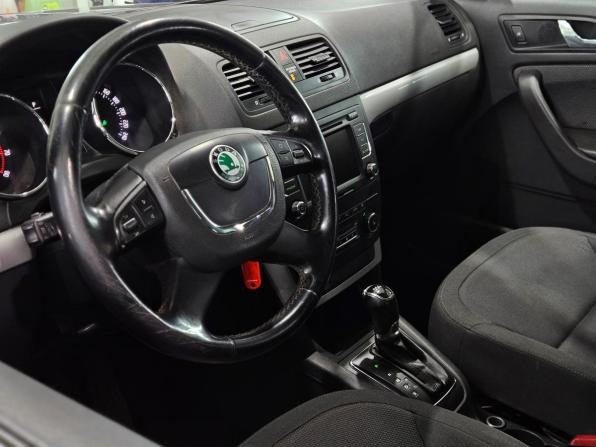 Skoda Yeti I с пробегом 2013 года, цена 1 020 000 рублей, 149900 км, внедорожник, Автокод Объявления