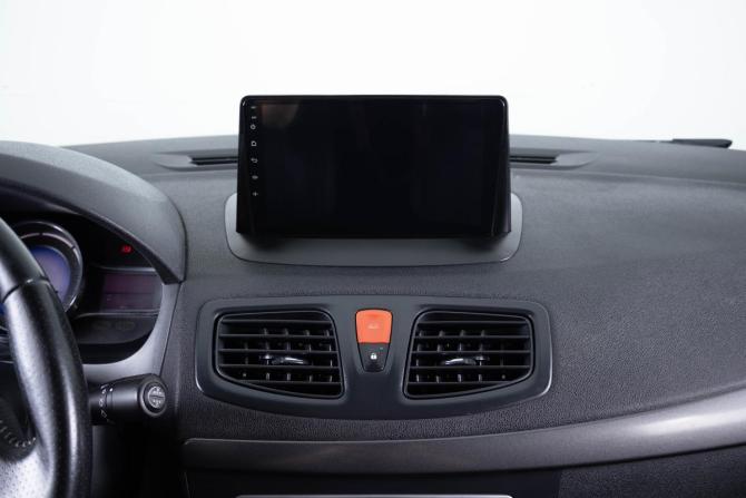 Renault Fluence I Рестайлинг с пробегом 2014 года, цена 899 000 рублей, 223000 км, седан, Автокод Объявления