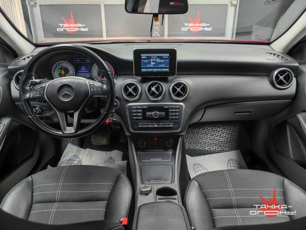 Mercedes-Benz A-Класс III (W176) с пробегом 2013 года, цена 1 068 000 рублей, 223000 км, хэтчбек, Автокод Объявления